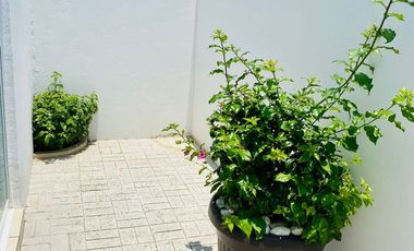 CASA CON ALBERCA EN VENTA A POCOS MINUTOS DE CUERNAVACA