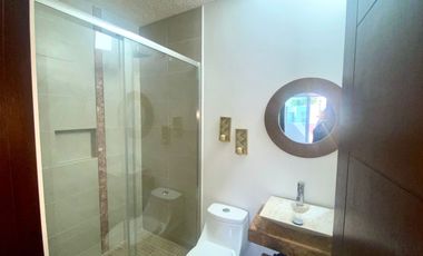 CASA CON ALBERCA EN VENTA A POCOS MINUTOS DE CUERNAVACA