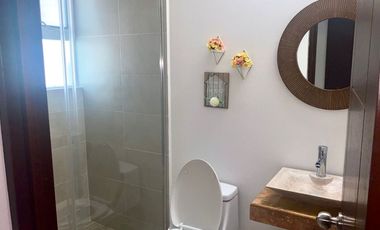 CASA CON ALBERCA EN VENTA A POCOS MINUTOS DE CUERNAVACA