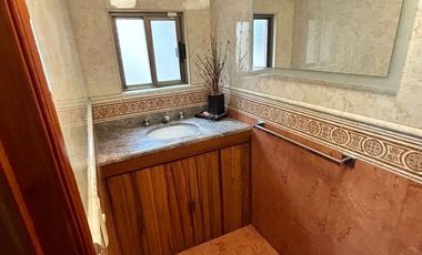 Casa en Providencia con 3 Recámaras más Estudio