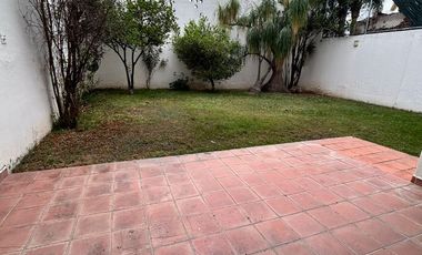 Casa en Providencia con 3 Recámaras más Estudio