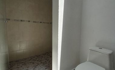 Casa nueva en Altozano de 3 niveles con salón enorme