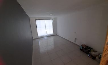 RENTA DE CASA EN JACARANDAS MUY CERCA DE UNITEC DE ATIZAPAN