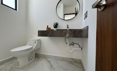 CASA NUEVA EN ZONA SUR LEÓN, GTO. VENTA EN ARZÚA QUINTA RESIDENCIAL A POCOS METROS DEL BLV. AEROPUERTO.
