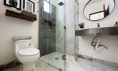 CASA NUEVA EN ZONA SUR LEÓN, GTO. VENTA EN ARZÚA QUINTA RESIDENCIAL A POCOS METROS DEL BLV. AEROPUERTO.