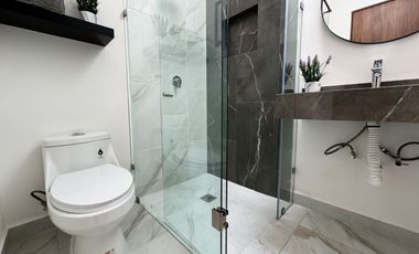 CASA NUEVA EN ZONA SUR LEÓN, GTO. VENTA EN ARZÚA QUINTA RESIDENCIAL A POCOS METROS DEL BLV. AEROPUERTO.