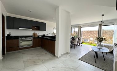 CASA NUEVA EN VENTA ARZÚA QUINTA RESIDENCIAL, LEÓN, GTO. ZONA SUR A SOLO 10 MINUTOS DE VÍA ALTA.