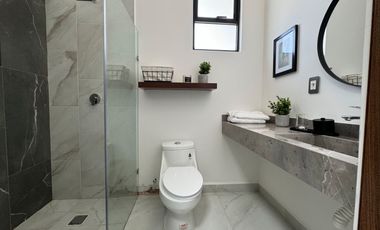 CASA NUEVA EN VENTA ARZÚA QUINTA RESIDENCIAL, LEÓN, GTO. ZONA SUR A SOLO 10 MINUTOS DE VÍA ALTA.