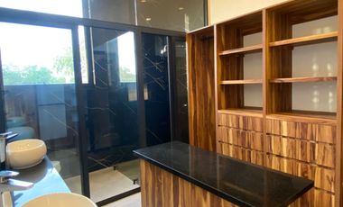 Casa en venta con acabados de lujo ubicada en Yucatan Country club Mérida con increíbles amenidades y campo de golf