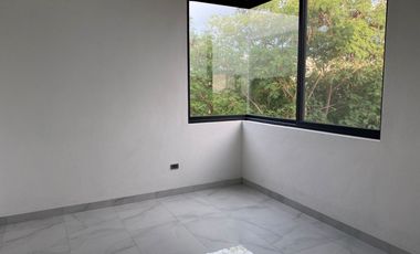Casa en venta con acabados de lujo ubicada en Yucatan Country club Mérida con increíbles amenidades y campo de golf