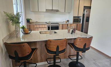 VENTA CASA EN ZIBATA QUERETARO A 3 MINUTOS DE UNIVERSIDAD ANAHUAC