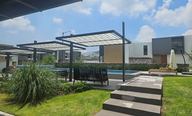 VENTA CASA EN ZIBATA QUERETARO A 3 MINUTOS DE UNIVERSIDAD ANAHUAC