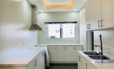 VILLA FOR SALE IN SAN FERNANDO PORO POINT LA UNION