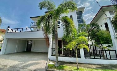 NINE BEDROOMS HOUSE AND LOT FOR SALE/RENT IN NAGELES CITY PAMPANGA