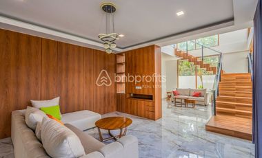 Luxury Living in Nusa Dua 4-Bedroom Completed Villa with Enclosed Living
