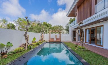 Luxury Living in Nusa Dua 4-Bedroom Completed Villa with Enclosed Living