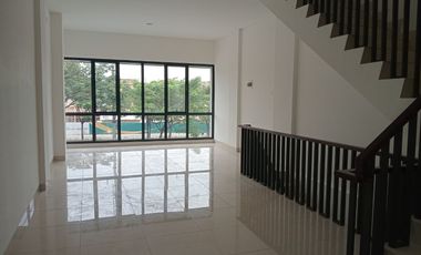 Disewakan Ruko Greenwich Business Park BSD City Tangerang Unit Baru Lokasi Nyaman Sangat Strategis