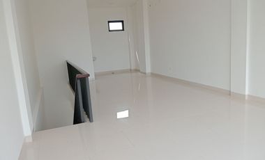 Disewakan Ruko Greenwich Business Park BSD City Tangerang Unit Baru Lokasi Nyaman Sangat Strategis