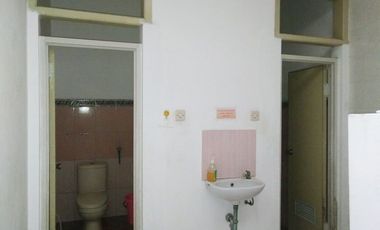 Kost Putri Dekat UNTAG Surabaya, Universitas Dr. Soetomo Surabaya, Marvell City Mall
