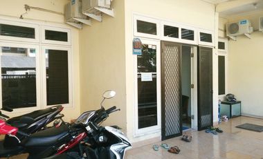 Kost Putri Dekat UNTAG Surabaya, Universitas Dr. Soetomo Surabaya, Marvell City Mall
