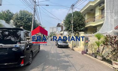 Rumah Mewah 2 Lantai Ada Kolam Renang di Jl. KPBD - Kebon Jeruk, Dekat Stasiun Kebayoran dan Mall Permata Hijau