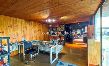 Se vende Gran casa en parcela, en prestigioso condominio, sector Los Naranjos, Curacaví.