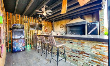 Se vende Gran casa en parcela, en prestigioso condominio, sector Los Naranjos, Curacaví.