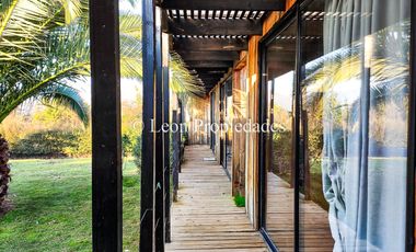 Se vende Gran casa en parcela, en prestigioso condominio, sector Los Naranjos, Curacaví.