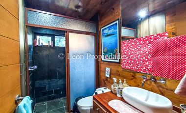 Se vende Gran casa en parcela, en prestigioso condominio, sector Los Naranjos, Curacaví.