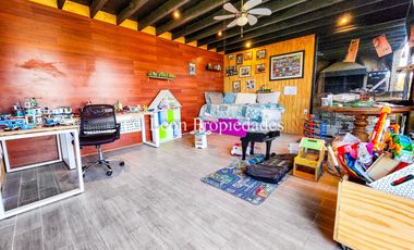 Se vende Gran casa en parcela, en prestigioso condominio, sector Los Naranjos, Curacaví.