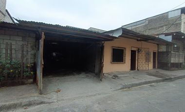 Vendo terreno y bodega cerca del Complejo Parque California, Guayaquil