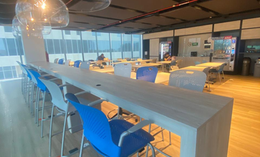 Venta de oficinas de Lujo en Vía Montejo, frente a Harbor