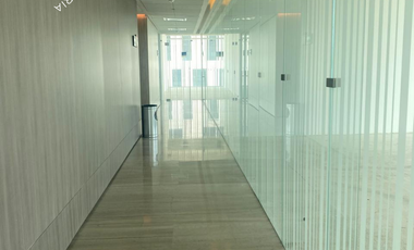Venta de oficinas de Lujo en Vía Montejo, frente a Harbor
