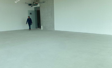 Venta de oficinas de Lujo en Vía Montejo, frente a Harbor