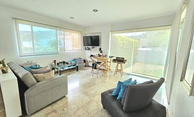Las Cañadas Casa en Venta en Coto La Pradera con Elevador
