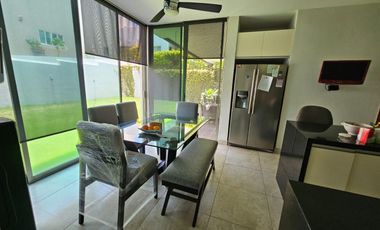 Las Cañadas Casa en Venta en Coto La Pradera con Elevador