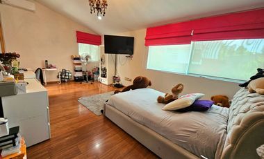 Las Cañadas Casa en Venta en Coto La Pradera con Elevador