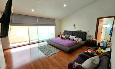 Las Cañadas Casa en Venta en Coto La Pradera con Elevador