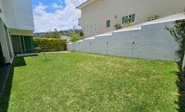 Las Cañadas Casa en Venta en Coto La Pradera con Elevador