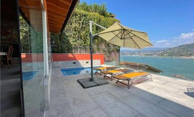 MAGNIFICA CASA EN RENTA CON ACCESO AL LAGO