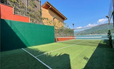 MAGNIFICA CASA EN RENTA CON ACCESO AL LAGO