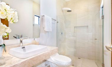 Casa con balcón, alberca común, Pre-construcción, Selvanova, Playa del Carmen