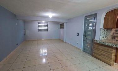 Casa en venta en Villas del Puerto, renovada y con terraza, en Puerto Vallarta