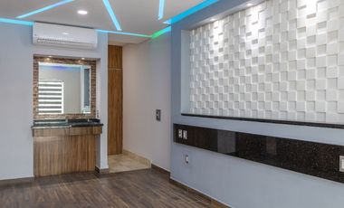 Casa en venta en Villas del Puerto, renovada y con terraza, en Puerto Vallarta