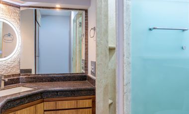 Casa en venta en Villas del Puerto, renovada y con terraza, en Puerto Vallarta
