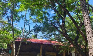 Casa en venta en Tepoztlán Morelos, con amplio terreno