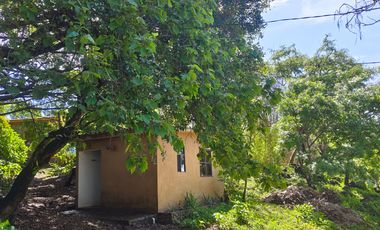 Casa en venta en Tepoztlán Morelos, con amplio terreno