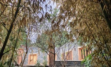 Casa en venta en Tepoztlán Morelos, con amplio terreno