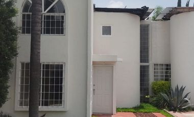 FERNANDO VII TLAQUEPAQUE CASA EN VENTA EN COTO PRIVADO