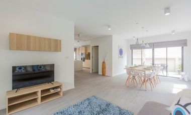 Newly renovated Pool villa! 3/4 Bedroom 4 Bathroom pool villa for sale at Rung Aroon 3, Hang Dong